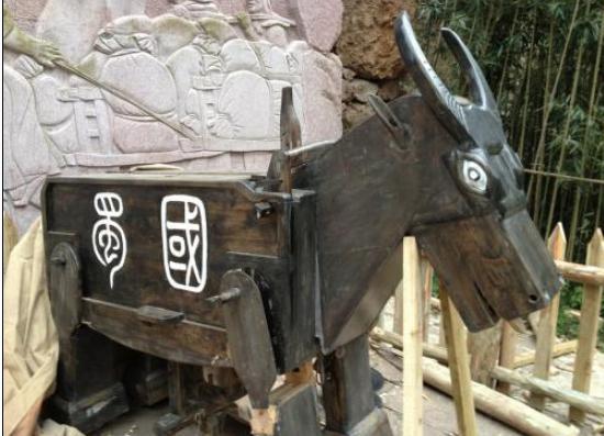 诸葛亮发明的木牛流马到底是干什么的？