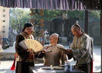 乾隆帝南巡作为乾隆执政两大功绩之一 他南巡期间都做了什么