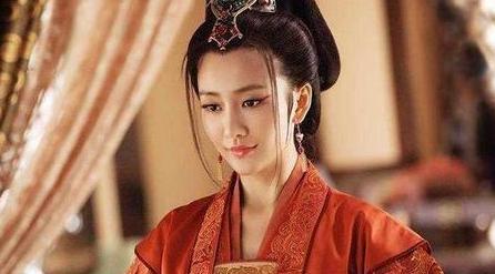 班昭作为历史上出名的才女 却毒害了中国女子2000年 班昭作为历史上出名的才女 却毒害了中国女子2000年