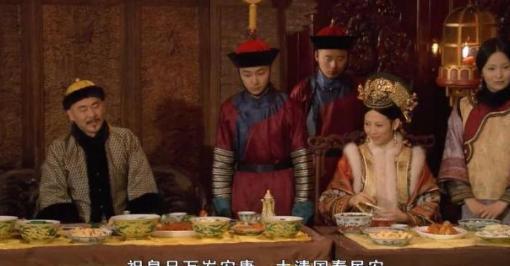 清朝的宫廷宴会都有哪些菜？电视上的满汉全席是真的吗？