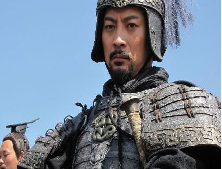 秦始皇在灭六国的时候将领一定不少 其中谁的功劳最大呢 秦始皇在灭六国的时候将领一定不少 其中谁的功劳最大呢