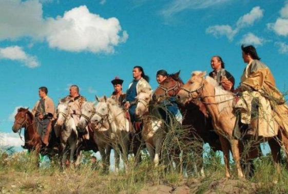 成吉思汗是怎么将1万人当10万人用的？