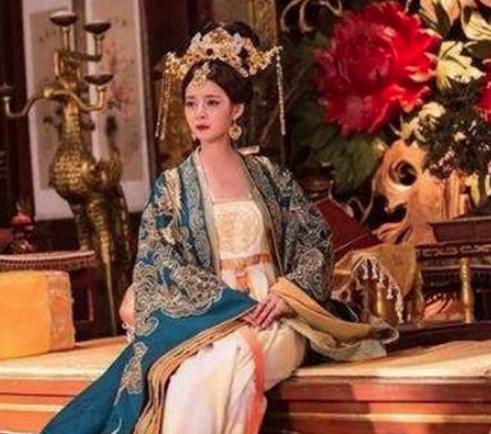 乙弗皇后15年为皇帝生下12个孩子,最后还被赐死了 乙弗皇后15年为皇帝生下12个孩子,最后还被赐死了