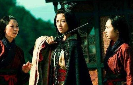 孙尚香对刘备来说是什么样的存在？刘备为何要弃她娶吴氏？