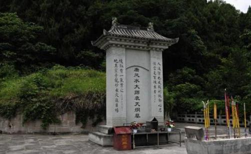 袁天罡和李淳风谁更厉害？为何死后两人境况相差甚远？