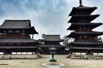 清朝时期满汉融合,皇帝上朝讲“满语”还是“汉语”? 清朝时期满汉融合,皇帝上朝讲“满语”还是“汉语”?