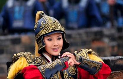 花木兰是如何隐藏女子身份12年的?木兰需要解决哪些问题? 花木兰是如何隐藏女子身份12年的?木兰需要解决哪些问题?