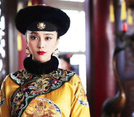 乾隆南巡带回一民间女子,传说被封为“银妃” 乾隆南巡带回一民间女子,传说被封为“银妃”