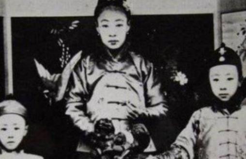 女的还能做太监？历史上的女太监都是怎么来的？