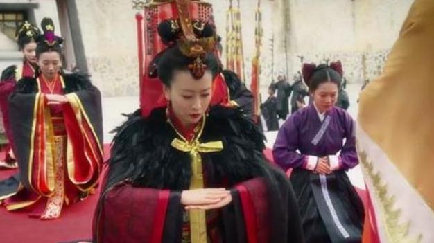 此人专门抢儿子的老婆,说是给儿子娶老婆,娶回后竟然让儿子叫妈? 此人专门抢儿子的老婆,说是给儿子娶老婆,娶回后竟然让儿子叫妈?