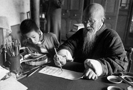 齐白石为什么要卖画挣钱？齐白石是个怎么样的人？