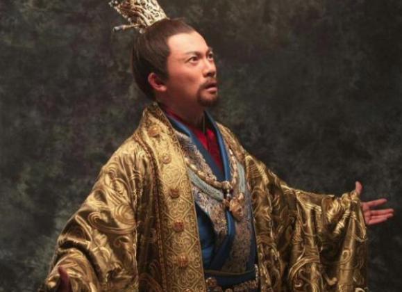 皇帝嘲讽爱妃,妃子生气当晚就闷死皇帝 皇帝嘲讽爱妃,妃子生气当晚就闷死皇帝