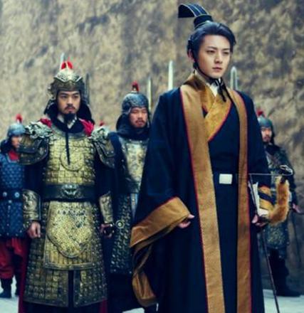 为什么东汉建立之初的根基很不稳定 甚至有覆灭的隐患存在呢 为什么东汉建立之初的根基很不稳定 甚至有覆灭的隐患存在呢