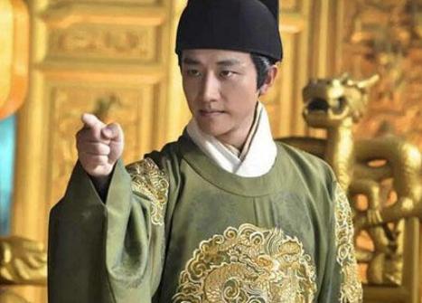 朱祁钰临危受命保大明，历史上对他的评价如何？