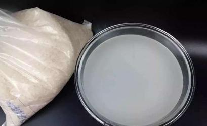 古代没有肥皂洗发水 古人一般都用什么东西洗澡洗头的 古代没有肥皂洗发水 古人一般都用什么东西洗澡洗头的