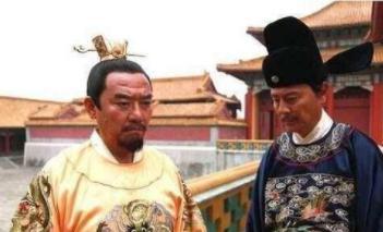 为什么历史上的布衣<a href=https://www.lishiji.cn/lishi/10061/ target=_blank class=infotextkey>天子</a>喜欢<a href=https://www.lishiji.cn/lishi/786/ target=_blank class=infotextkey>屠杀</a>功臣？<a href=https://www.lishiji.cn/lishi/10660/ target=_blank class=infotextkey>平民</a>出身和<a href=https://www.lishiji.cn/lishi/8065/ target=_blank class=infotextkey>贵族</a>出身有什么差异？