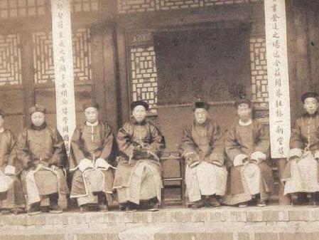 清<a href=https://www.lishiji.cn/lishi/819/ target=_blank class=infotextkey>王朝</a>是<a href=https://www.lishiji.cn/lishi/633/ target=_blank class=infotextkey>中国</a>历史上最为专制的王朝没有之一