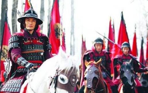 岳飞之死真的是秦桧的错吗？秦桧夫妇跪了八百年有点冤！