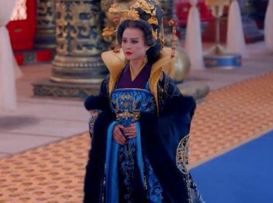 武则天能成为女皇，哪位大臣帮过她最多？