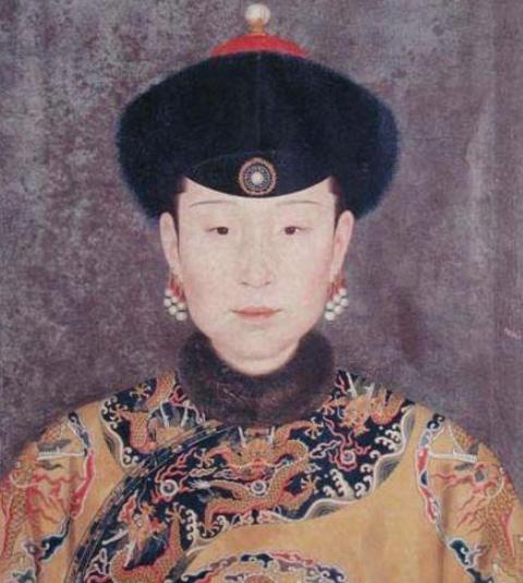 郎世宁画乾隆的12名妃子中,哪个最好看? 郎世宁画乾隆的12名妃子中,哪个最好看?