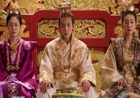 导致元朝的两个人是谁 他们到底有多大的实力 导致元朝的两个人是谁 他们到底有多大的实力