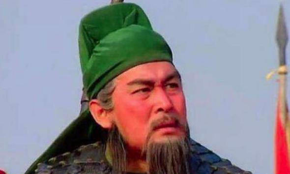 关羽一直戴一顶绿色的帽子，原因是什么？