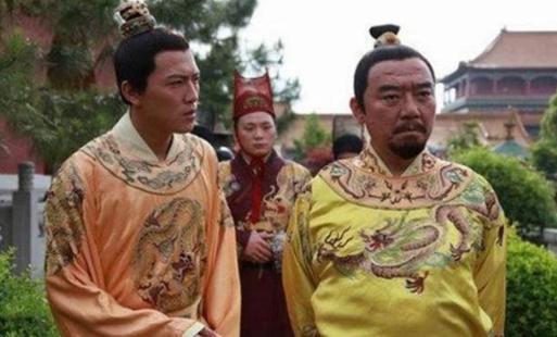 朱元璋到少林见佛不知道该不该跪拜，方丈8个字替皇帝解围！