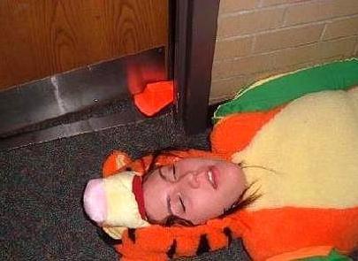 古人醒酒都有什么方式 除了奇葩之外就是恶心