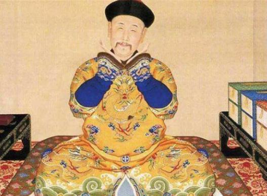 清朝大臣尹嘉铨:70岁被赐死,行刑前吃肉喝酒被乾隆免罪 清朝大臣尹嘉铨:70岁被赐死,行刑前吃肉喝酒被乾隆免罪