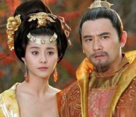 杨贵妃的生理缺陷连宫女都受不了 为什么唐玄宗会对此痴迷呢 杨贵妃的生理缺陷连<a href=https://www.lishiji.cn/lishi/3910/ target=_blank class=infotextkey>宫女</a>都受不了 为什么唐玄宗会对此痴迷呢