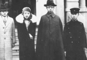 溥仪退位后还被喊万岁怎么处理?历史是怎么评价溥仪的? 溥仪退位后还被喊万岁怎么处理?历史是怎么评价溥仪的?