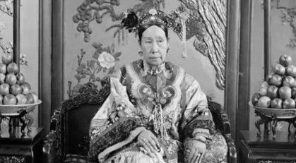 光绪身份一个皇帝 为什么要叫慈禧为亲爸爸呢 光绪身份一个皇帝 为什么要叫慈禧为亲爸爸呢