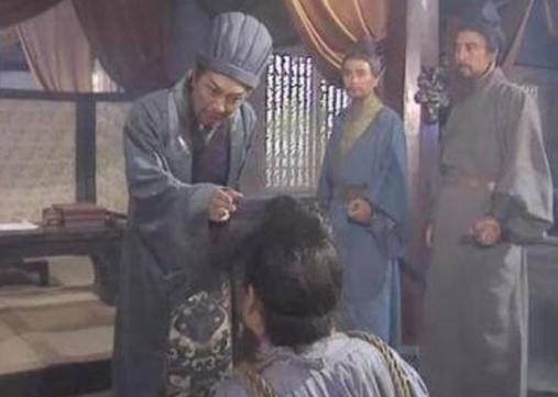 诸葛亮挥泪斩马谡,诸葛亮何苦得势不饶人? 诸葛亮挥泪斩马谡,诸葛亮何苦得势不饶人?