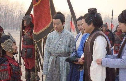 岳飞死后的岳家军去哪里了？多年之后出现一女连皇帝都怕！