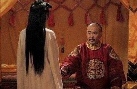 清朝后宫里的妃子，除了伺候皇帝其他时间都在干什么？