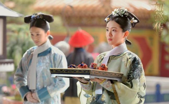 她是乾隆早年最宠爱的妃嫔，失宠其妹妹又被乾隆接进宫