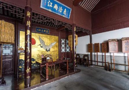 清朝时期他花钱捐官 死后万人为他送葬 清朝时期他花钱捐官 死后万人为他送葬