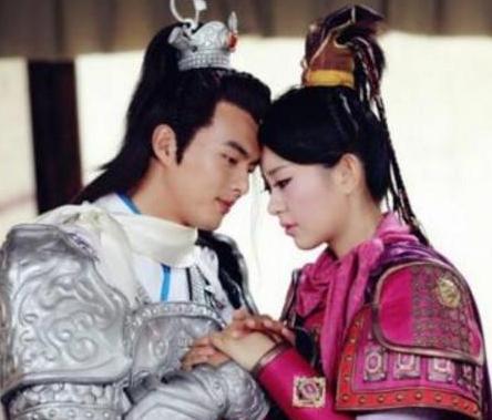 薛丁山和樊梨花的爱情故事到底是什么样的 为何会出现三次休妻呢 薛丁山和樊梨花的爱情故事到底是什么样的 为何会出现三次<a href=https://www.lishiji.cn/lishi/7996/ target=_blank class=infotextkey>休妻</a>呢