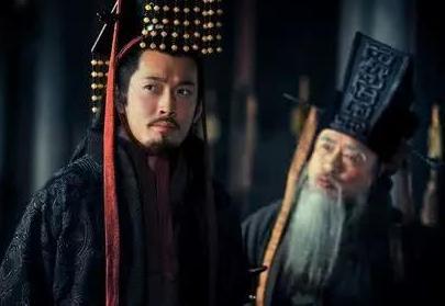 孙权扩大地盘为什么没有称帝而是跑去找曹操呢 这一切都是因为维护自身利益的考虑 孙权扩大地盘为什么没有称帝而是跑去找曹操呢 这一切都是因为维护自身利益的考虑