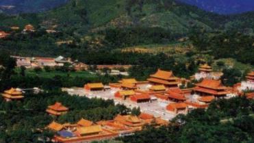 孙殿英敢挖清陵，为何不敢盗挖明十三陵？