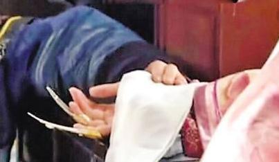 <a href=https://www.lishiji.cn/lishi/2450/ target=_blank class=infotextkey>古代</a>太医接触的都是<a href=https://www.lishiji.cn/lishi/433/ target=_blank class=infotextkey>皇帝</a>的女人 他就这么放心让他随意出入吗