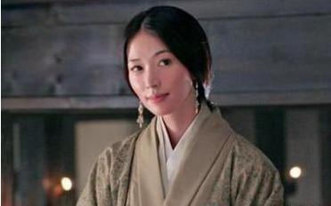 古代皇帝死后 为什么妃子都要殉葬呢 古代皇帝死后 为什么妃子都要殉葬呢