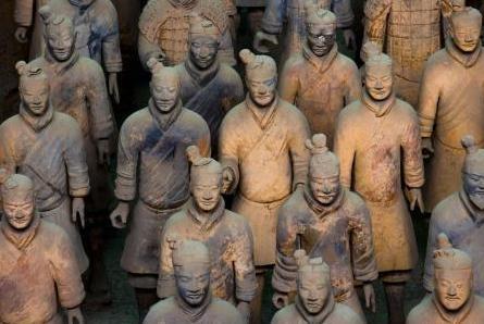 陈胜吴广起义的真正原因是什么 当时的法律明明没有杀头的地步 陈胜吴广起义的真正原因是什么 当时的法律明明没有杀头的地步