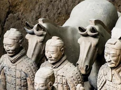 揭秘秦代青铜剑之谜 秦始皇到底有没有和外星人接触过 揭秘秦代青铜剑之谜 秦始皇到底有没有和外星人接触过