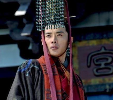 东汉建立之后为什么会放弃长安 而选洛阳作为都城呢