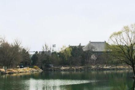 和珅出身贫寒 和珅是怎么做到权力的巅峰的