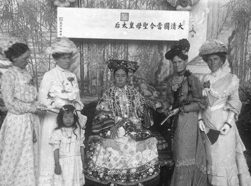 慈禧年轻的时候长得怎么样？为什么咸丰将她视若珍宝？