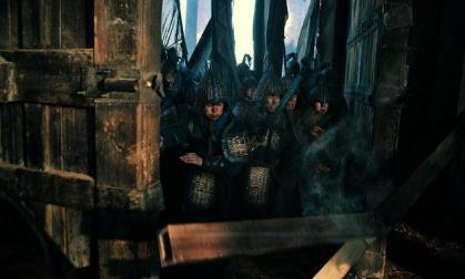 古代的城门都是朝里面开的 这是为什么呢 古代的城门都是朝里面开的 这是为什么呢