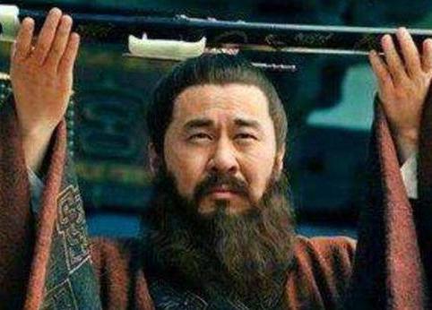 曹彰在手握兵权 为什么不在曹操死后取代曹丕呢 曹彰在手握兵权 为什么不在曹操死后取代曹丕呢