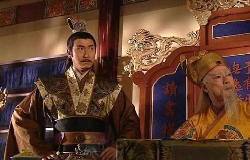 朱元璋为什么不选朱棣继位?分封诸侯王的风险朱元璋怎么想的? 朱元璋为什么不选朱棣继位?分封诸侯王的风险朱元璋怎么想的?